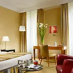 Mate Collection Mia, Colosseum Hotel 4*