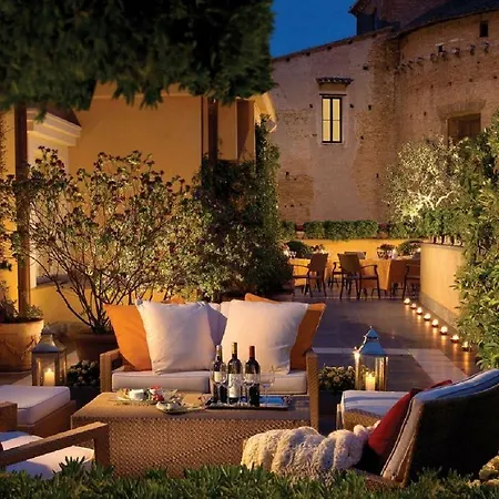 Mate Collection Mia, Colosseum Hotel 4*