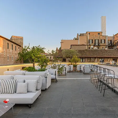 Mate Collection Mia, Colosseum