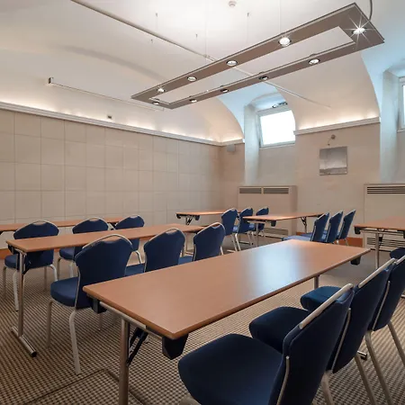 Mate Collection Mia, Colosseum Hotel 4*