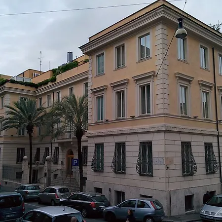 Mate Collection Mia, Colosseum Hotel