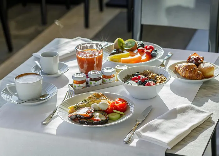 Mate Collection Mia, Colosseum